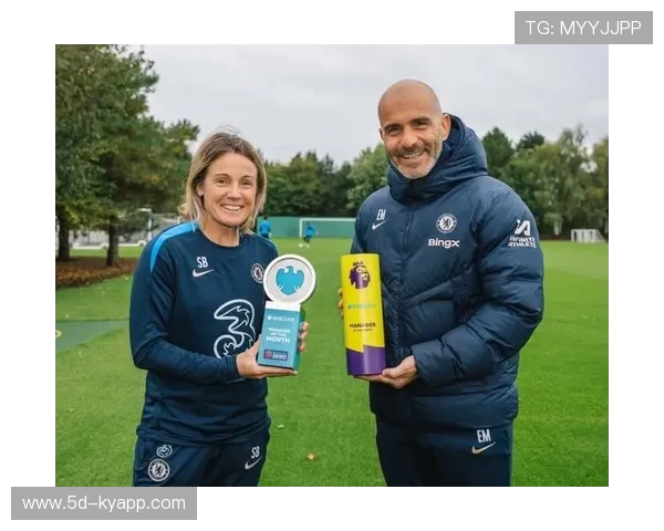 切尔西女足教练团队战术调整成效显著，切尔西女足10号是谁